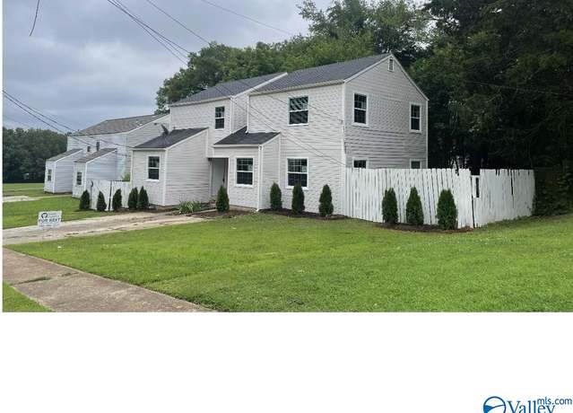 Property at 2713 NW Clayton Dr, Huntsville, AL 35810, 5 beds, 2 baths