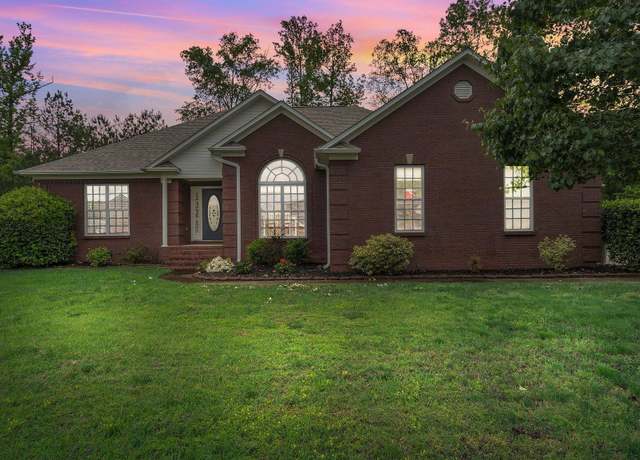 Property at 228 Chestnut Oak Cir, Owens Cross Roads, AL 35763, 3 beds, 2 baths