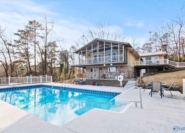 Property at 5885 Georgia Mountain Rd, Guntersville, AL 35976, 5 beds, 3.5 baths