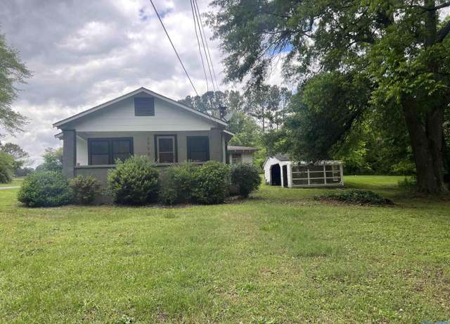 Property at 3322 Tabor Rd, Gadsden, AL 35904, 3 beds, 1 bath