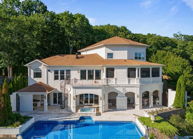 Property at 3020 Cliffs Edge Cir SE, Huntsville, AL 35801, 5 beds, 6 baths