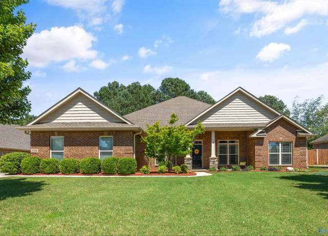Property at 136 Bilton Dr, Harvest, AL 35749, 4 beds, 4 baths