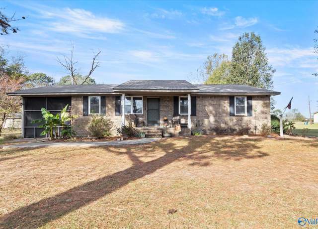 Property at 4676 Horton Rd, Albertville, AL 35950, 3 beds, 2 baths