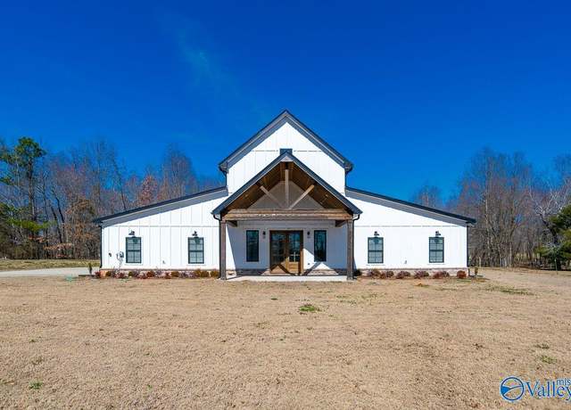 Property at 12317 Quinn Rd, Athens, AL 35611, 3 beds, 3 baths