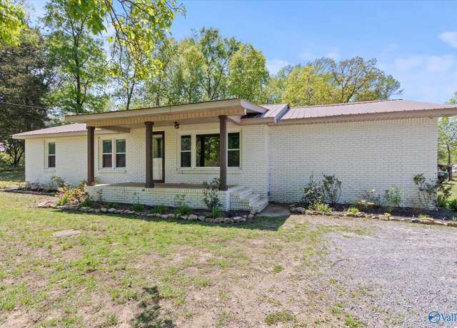 Property at 2285 Georgia Mountain Rd, Guntersville, AL 35976, 4 beds, 2 baths