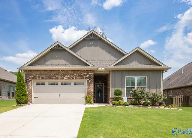 Property at 3015 Peevey Creek Ln, Owens Cross Roads, AL 35763, 3 beds, 2 baths