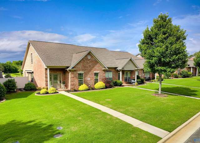 Property at 26 Jackson Way, Decatur, AL 35603, 3 beds, 3 baths