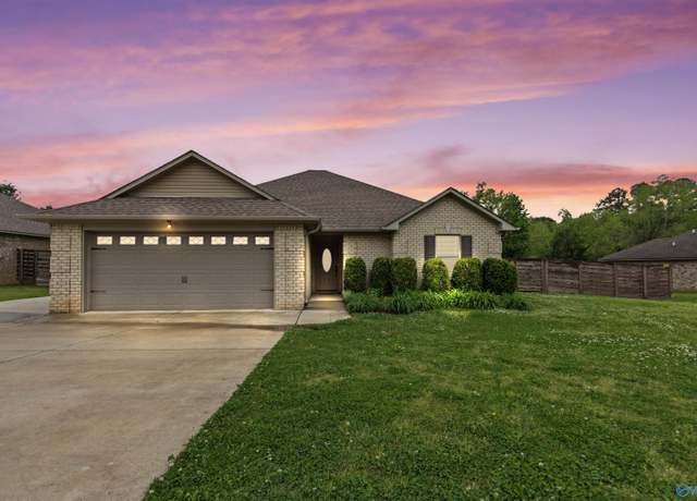 Property at 18226 Whitetail Ln, Athens, AL 35613, 3 beds, 2 baths