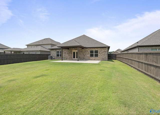 Property at 16237 Trestle St, Huntsville, AL 35803, 3 beds, 2 baths