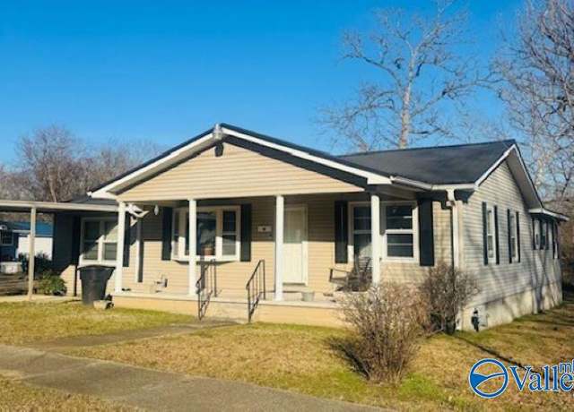 Property at 416 Webster St, Gadsden, AL 35904, 3 beds, 2 baths