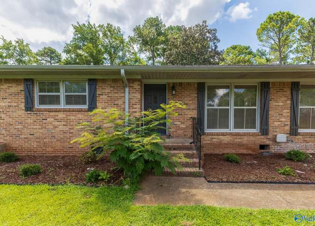 Property at 2105 Shannonhouse Rd SW, Huntsville, AL 35803, 3 beds, 2 baths