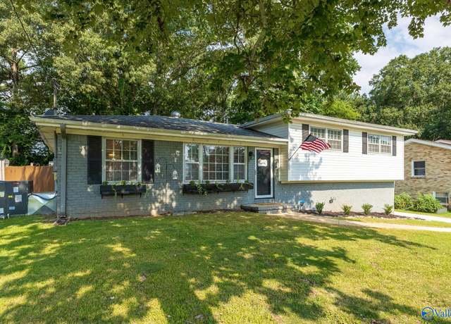 Property at 309 Forrest Park Ct NW, Huntsville, AL 35806, 3 beds, 2 baths