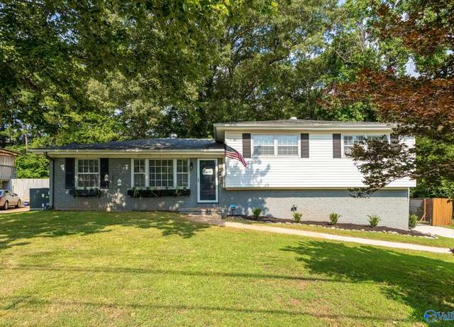 Property at 309 Forrest Park Ct NW, Huntsville, AL 35806, 3 beds, 2 baths