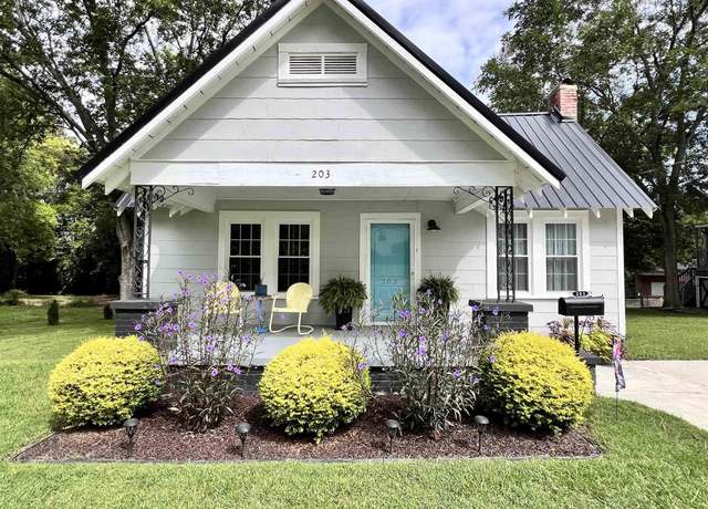 Property at 203 S 6th St, Gadsden, AL 35903, 2 beds, 1 bath