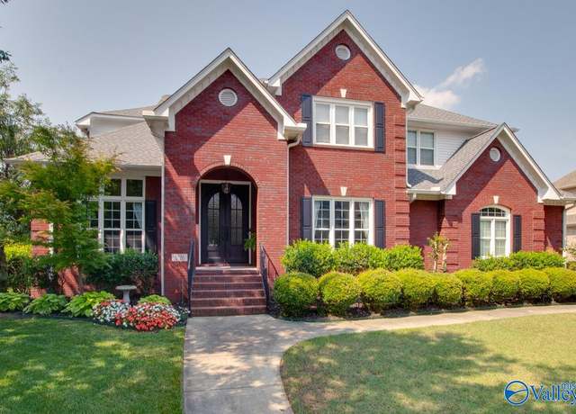 Property at 3126 SE Haddonstone Dr SE, Owens Cross Roads, AL 35763, 5 beds, 5.5 baths