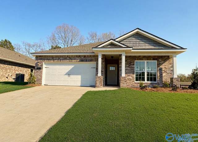 Property at 201 Sunny Springs Ct, New Market, AL 35761, 3 beds, 2 baths