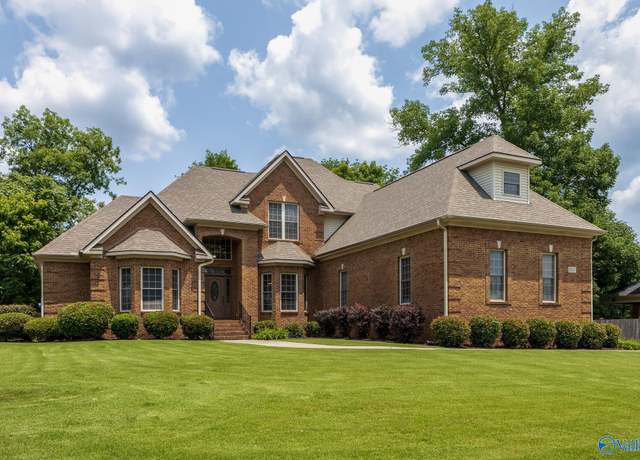 Property at 2607 Legacy Preserve Dr, Brownsboro, AL 35741, 4 beds, 4 baths