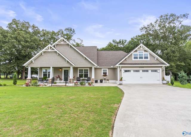 Property at 22200 Mooresville Rd, Athens, AL 35613, 3 beds, 2 baths