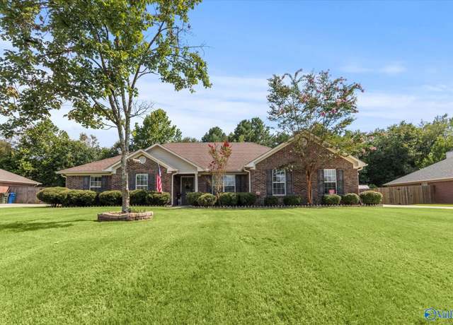 Property at 126 Willowvalley Dr, Harvest, AL 35749, 4 beds, 2 baths
