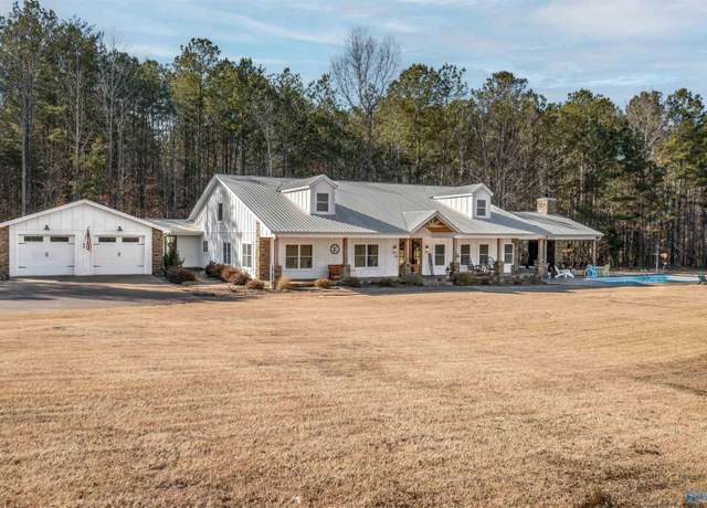 Property at 40 Deer Cove Rd, Oxford, AL 36207, 4 beds, 4 baths