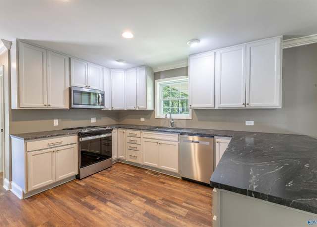 Property at 22 Shady Ln, Albertville, AL 35950, 3 beds, 2 baths