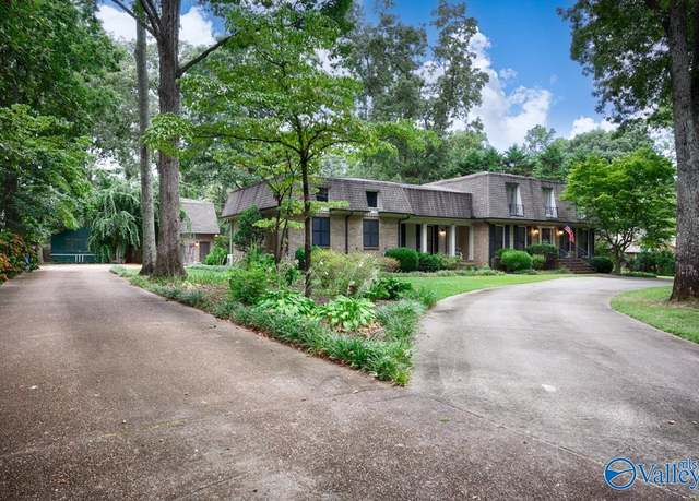 Property at 102 Willow St, Athens, AL 35613, 4 beds, 3.5 baths