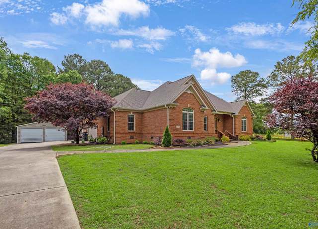 Property at 89 Lyle Cir, Somerville, AL 35670, 4 beds, 3.5 baths