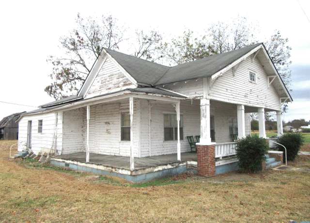 Property at 8404 County Road 23, Mount Hope, AL 35651, 2 beds, 1 bath