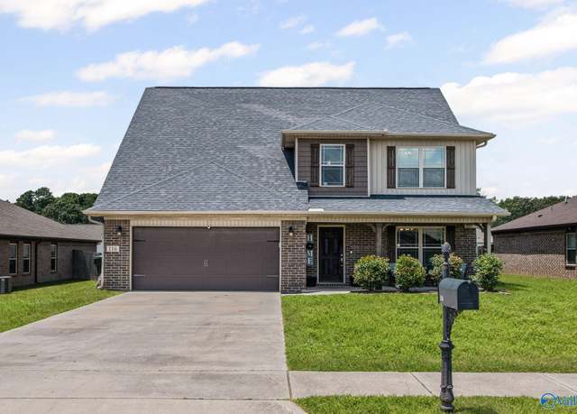 Property at 116 Hulsey Ln, Toney, AL 35773, 4 beds, 2.5 baths