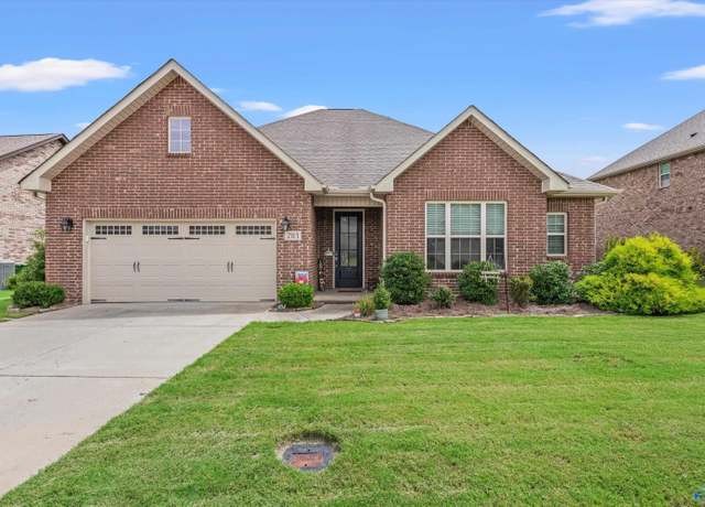 Property at 2113 South Meadows Dr, Huntsville, AL 35803, 3 beds, 3 baths