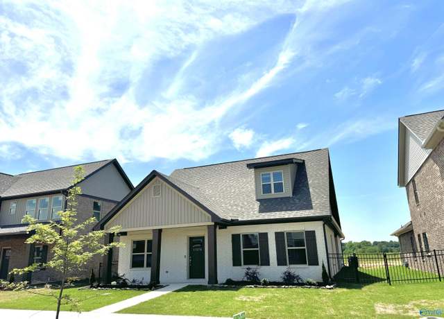 Property at 17379 Chelsea St, Athens, AL 35611, 4 beds, 3 baths