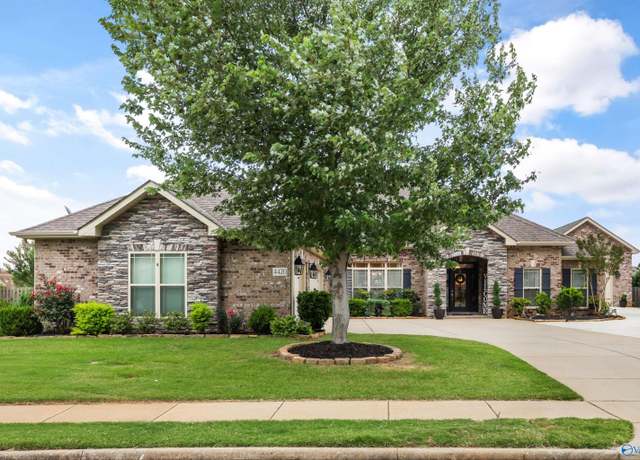 Property at 4420 Duskin Ct, Owens Cross Roads, AL 35763, 4 beds, 4.5 baths