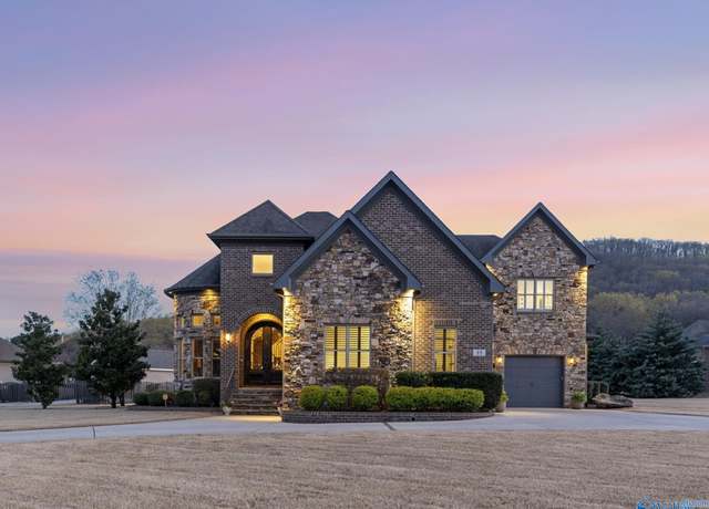 Property at 35 Mcmullen Ln SE, Gurley, AL 35748, 4 beds, 4.5 baths