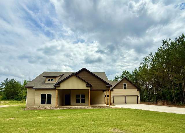 Property at 1112 Mountainview Rd NE, Hartselle, AL 35640, 4 beds, 3 baths