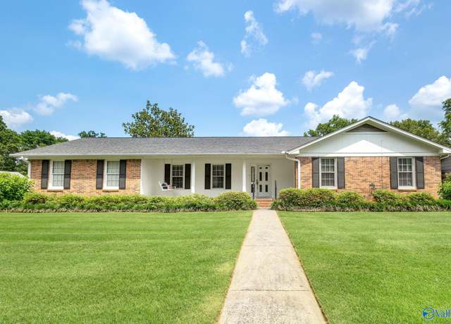 Property at 708 Apache St NW, Hartselle, AL 35640, 3 beds, 2 baths