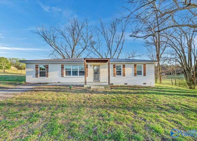 Property at 6320 County Road 38, Section, AL 35771, 3 beds, 2 baths