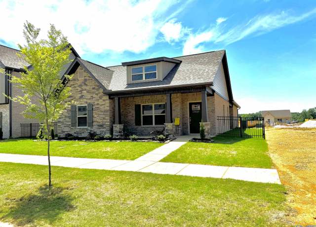 Property at 17427 Chelsea St, Athens, AL 35611, 3 beds, 2 baths