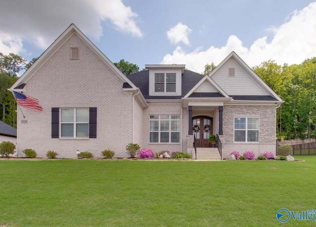 Property at 8076 Goose Ridge Dr, Owens Cross Roads, AL 35763, 4 beds, 3 baths