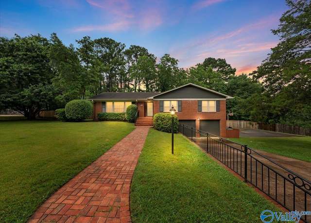 Property at 405 Meadow View Dr SE, Huntsville, AL 35802, 4 beds, 2 baths