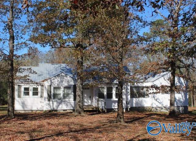 Property at 37834 Hwy 75, Fyffe, AL 35971, 3 beds, 2 baths
