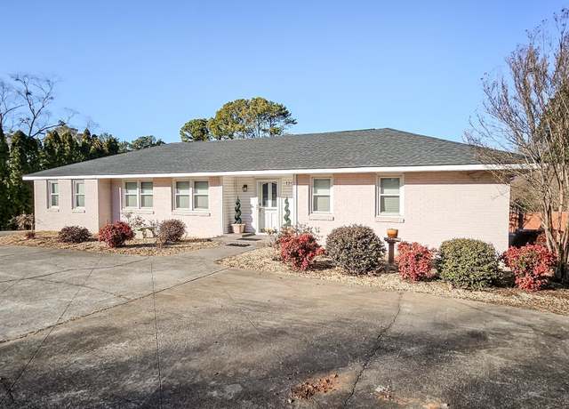 Property at 1203 Governors Dr, Huntsville, AL 35801, 3 beds, 2 baths
