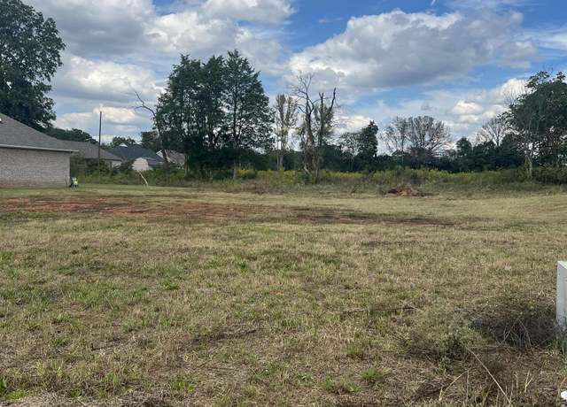 Property at 105 Parvin Way Dr, Hazel Green, AL 35750