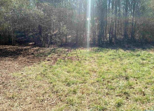 Property at 830 City Park Dr, Arab, AL 35061