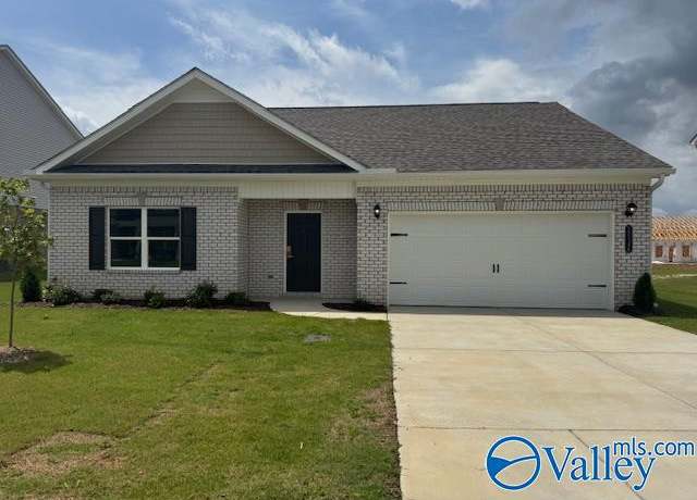 Property at 20346 Spruce Valley Dr, Athens, AL 35611, 3 beds, 2 baths