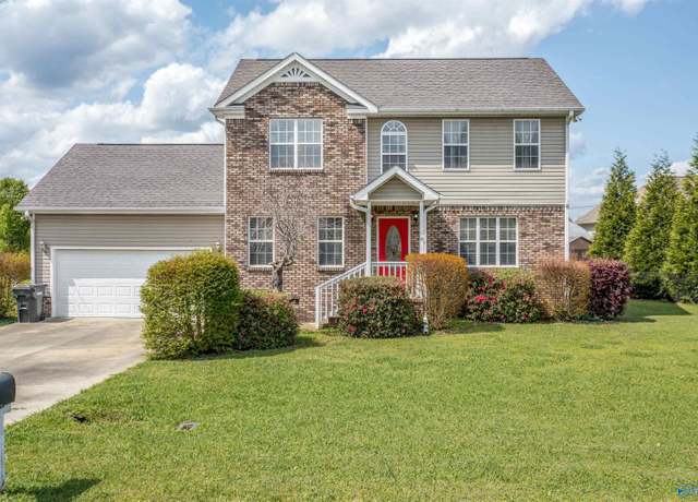 Property at 1550 Meadowlake Dr, Southside, AL 35907, 3 beds, 2.5 baths