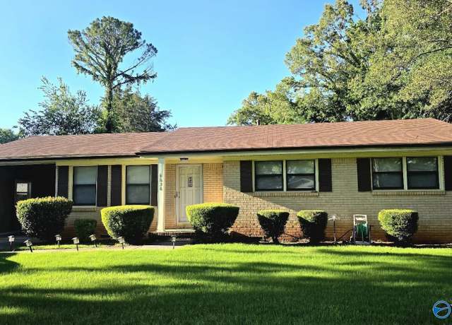 Property at 4636 NW Broadmeadow Ln NW, Huntsville, AL 35810, 3 beds, 1.5 baths