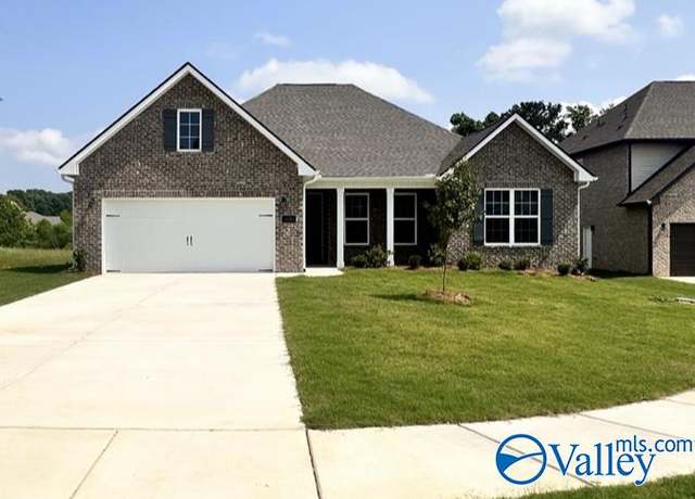 Property at 2151 Misty Dr NE, Cullman, AL 35058, 4 beds, 2.5 baths