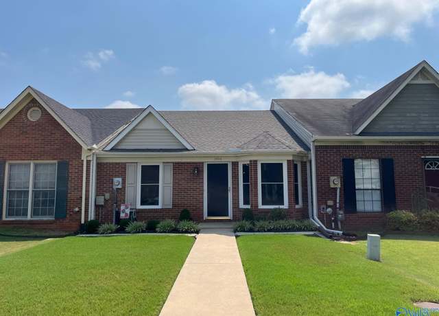Property at 1904 W Brownstone Ct SW, Decatur, AL 35603, 2 beds, 2 baths