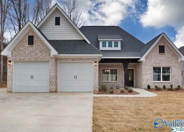 Property at 1439 Cherokee Ridge Dr, Union Grove, AL 35175, 4 beds, 3.5 baths