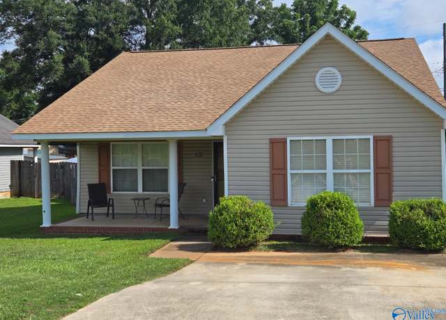 Property at 2692 Wilson Dr NW, Huntsville, AL 35816, 3 beds, 2 baths